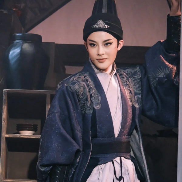 陈丽君