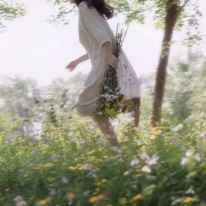 月光落在左手上/余秀华--发福蝶吖-佚名