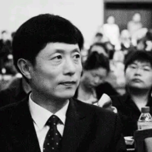 人生导师艾跃进